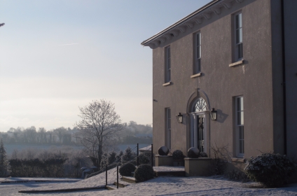 A Frosty Morning at This Neo-Georgian Country House